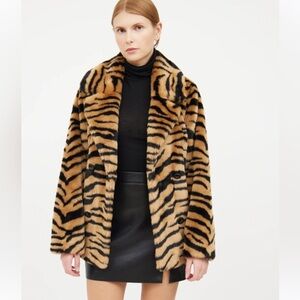 STAND STUDIO Tiffany Tiger Print Jacket